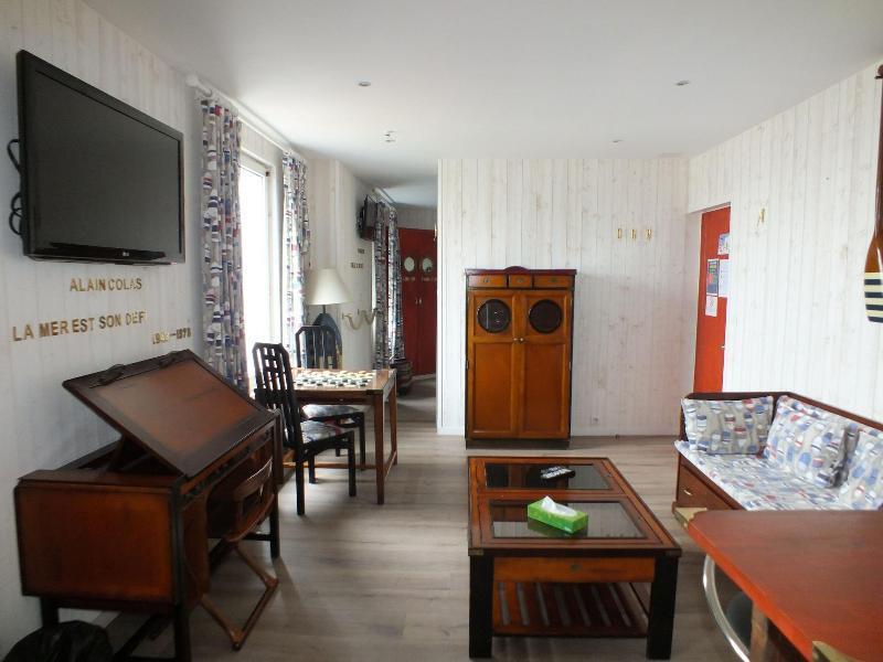 Hotel - Restaurant - Salon De The Le Beausejour เทรกาสแตล ภายนอก รูปภาพ